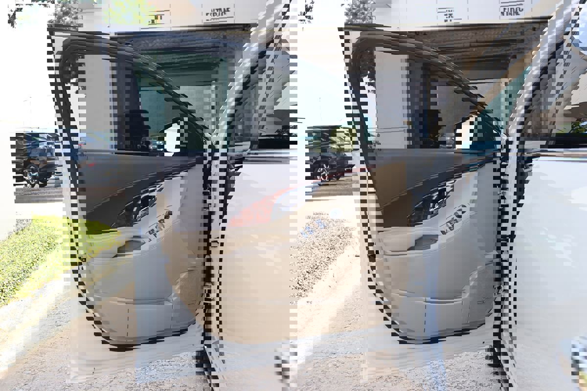 Used 2012 Buick LaCrosse Touring image 27