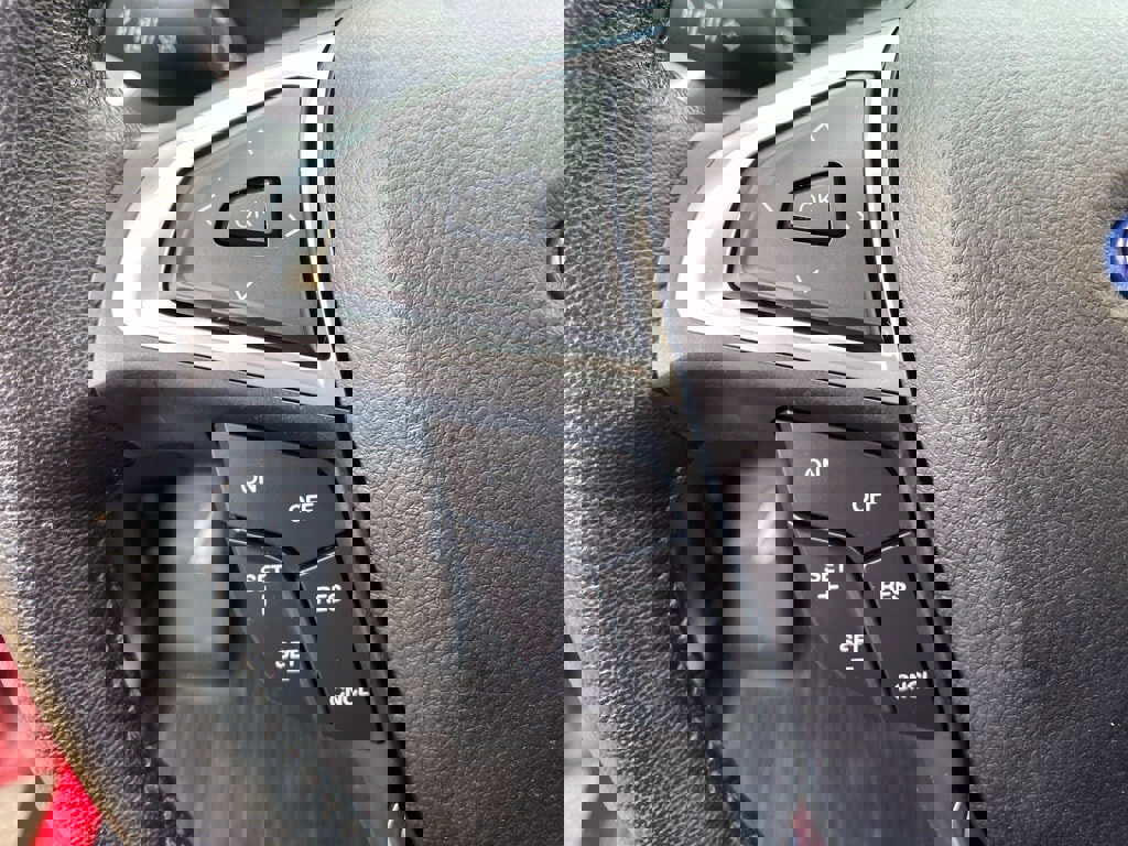 Used 2024 Ford Edge SEL w/ Convenience Package image 17