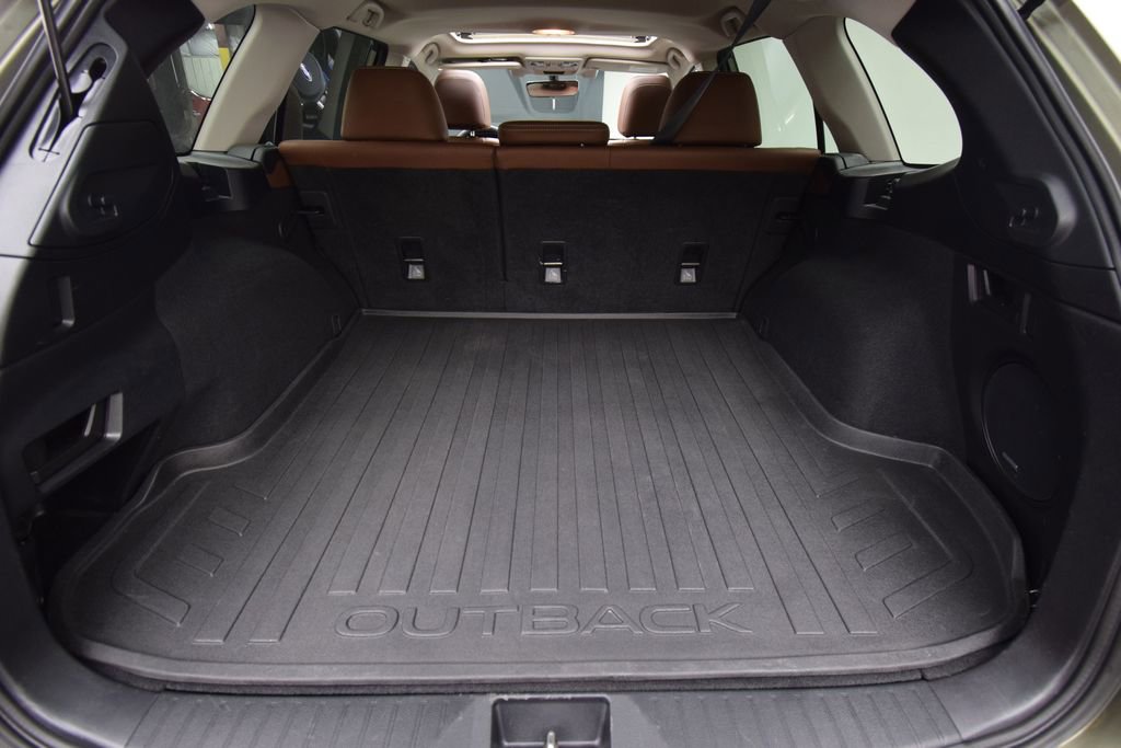 Used 2017 Subaru Outback 2.5i Touring image 30