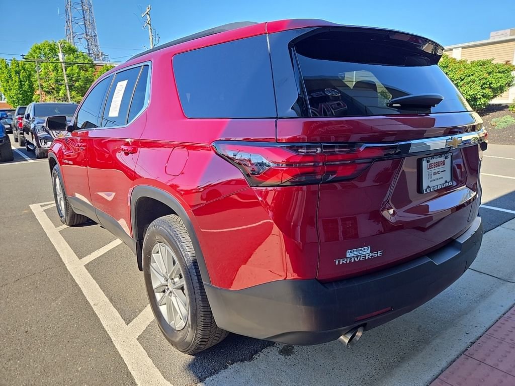 Used 2023 Chevrolet Traverse LT FWD image 5