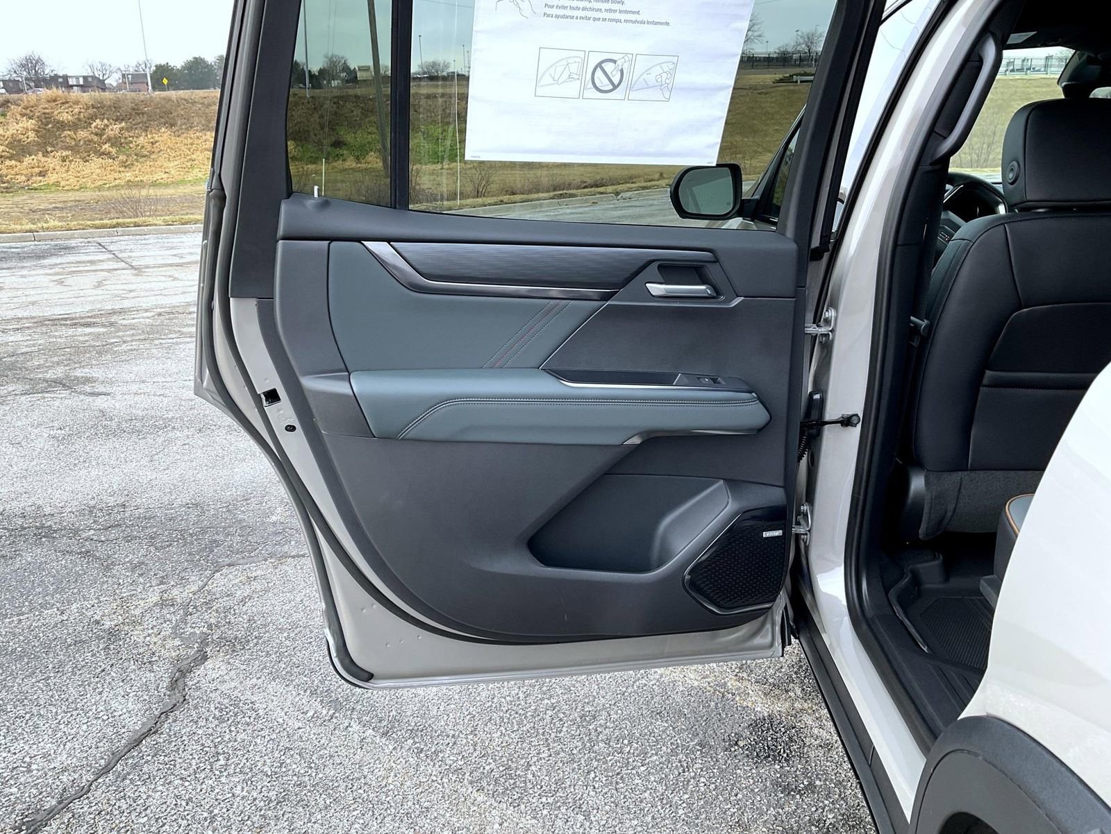 New 2026 GMC Acadia AT4 w/ Luxury Package image 21