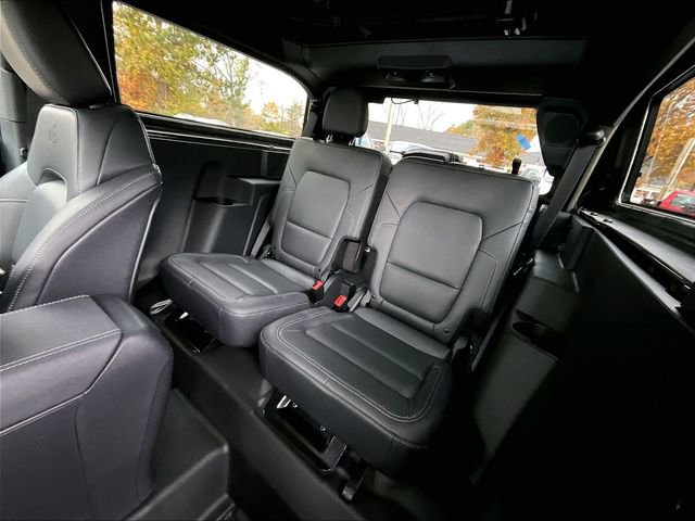 New 2025 Ford Bronco Badlands image 11