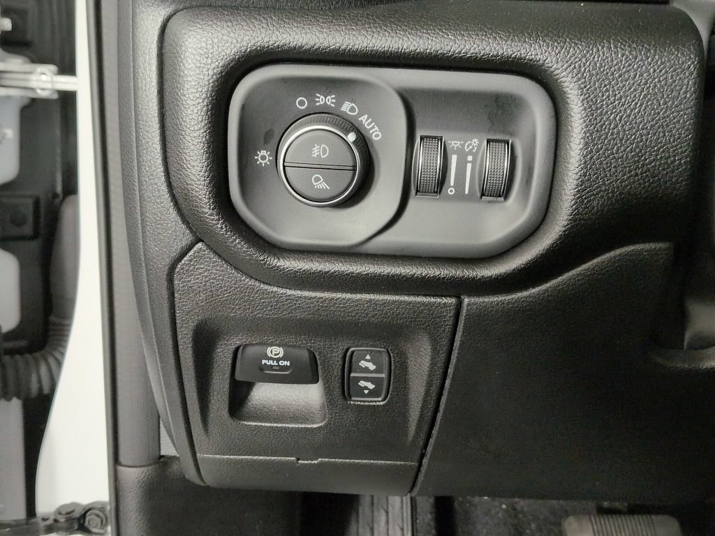 Used 2025 RAM 1500 Big Horn AWD/4WD image 22