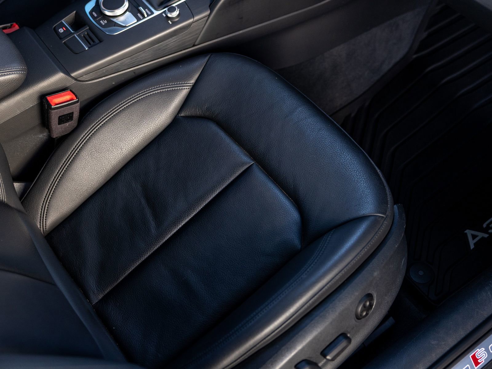 Used 2018 Audi A3 2.0T Premium Plus w/ Premium Plus Package image 34