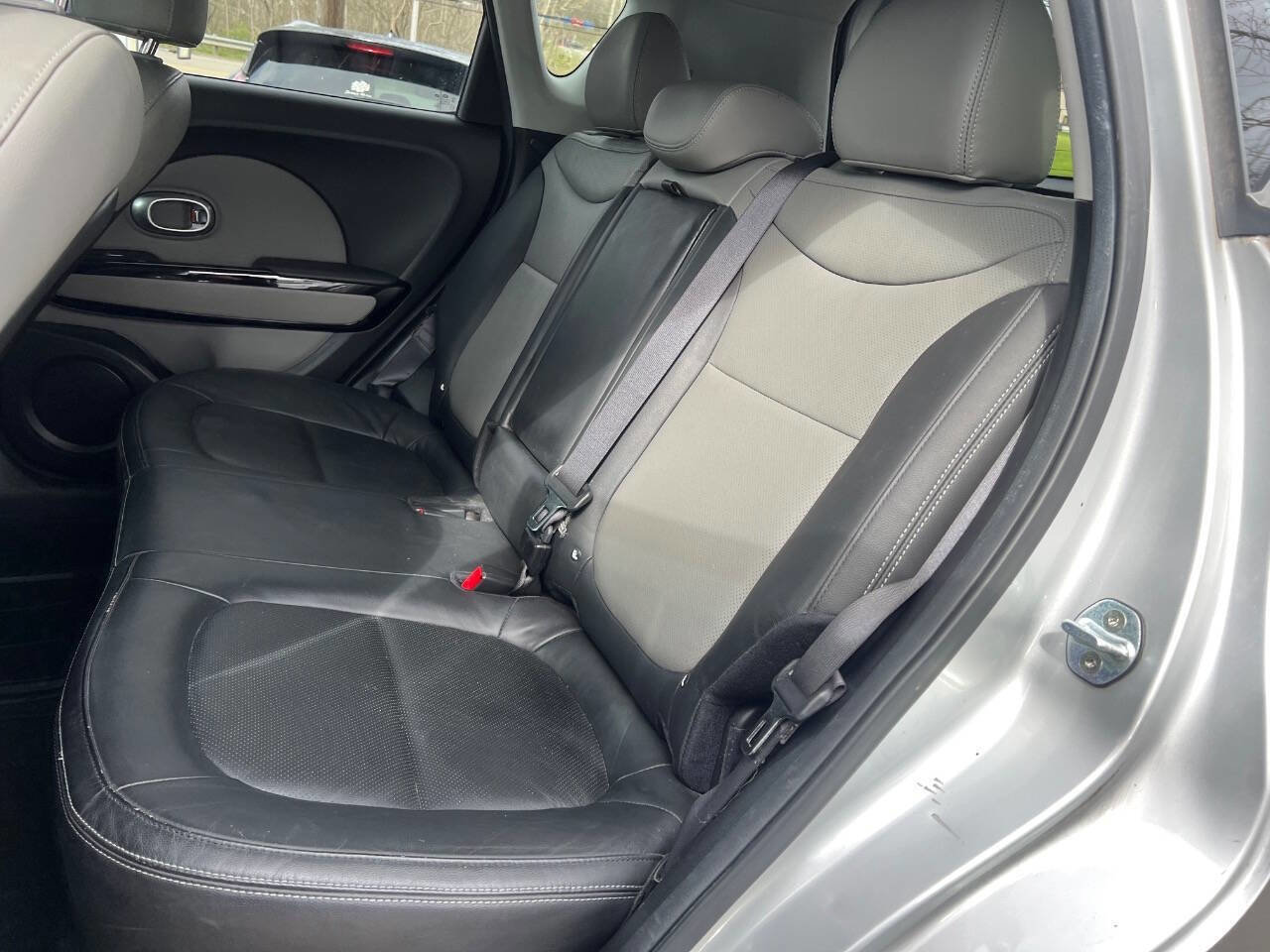 Used 2019 Kia Soul + w/ Primo Package image 12