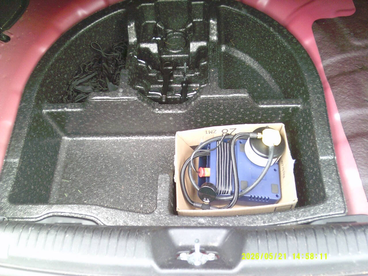 Used 2014 Hyundai Elantra Limited w/ Option Group 03 FWD image 16