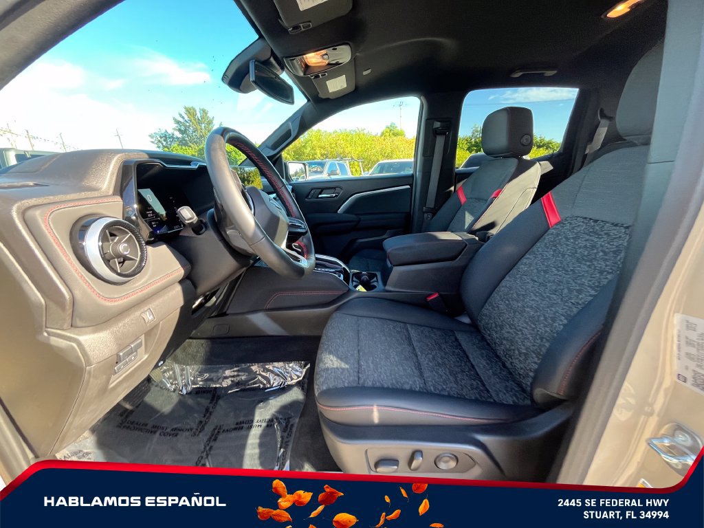Used 2023 Chevrolet Colorado Z71 w/ Z71 Convenience Package 2 AWD/4WD image 10