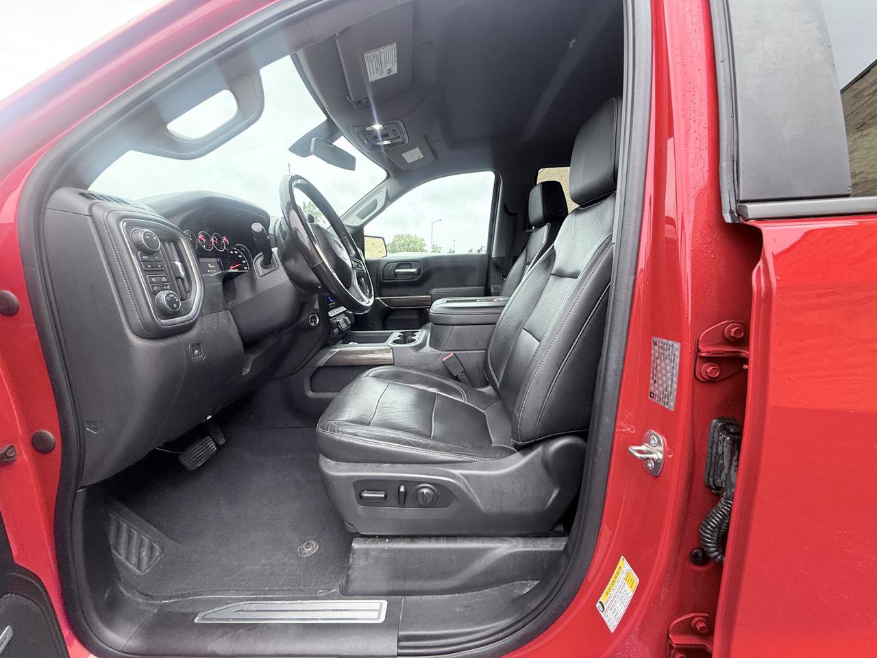 Used 2019 Chevrolet Silverado 1500 LT Trail Boss AWD/4WD image 10