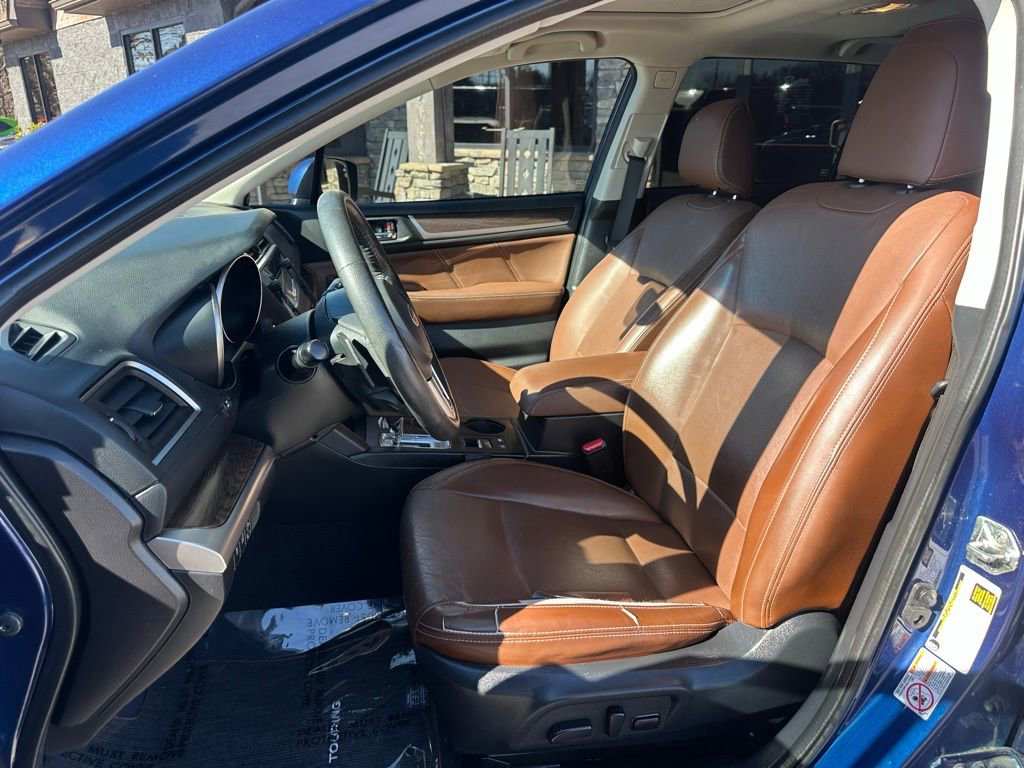 Used 2017 Subaru Outback 2.5i Touring w/ Popular Package #5A AWD/4WD image 10