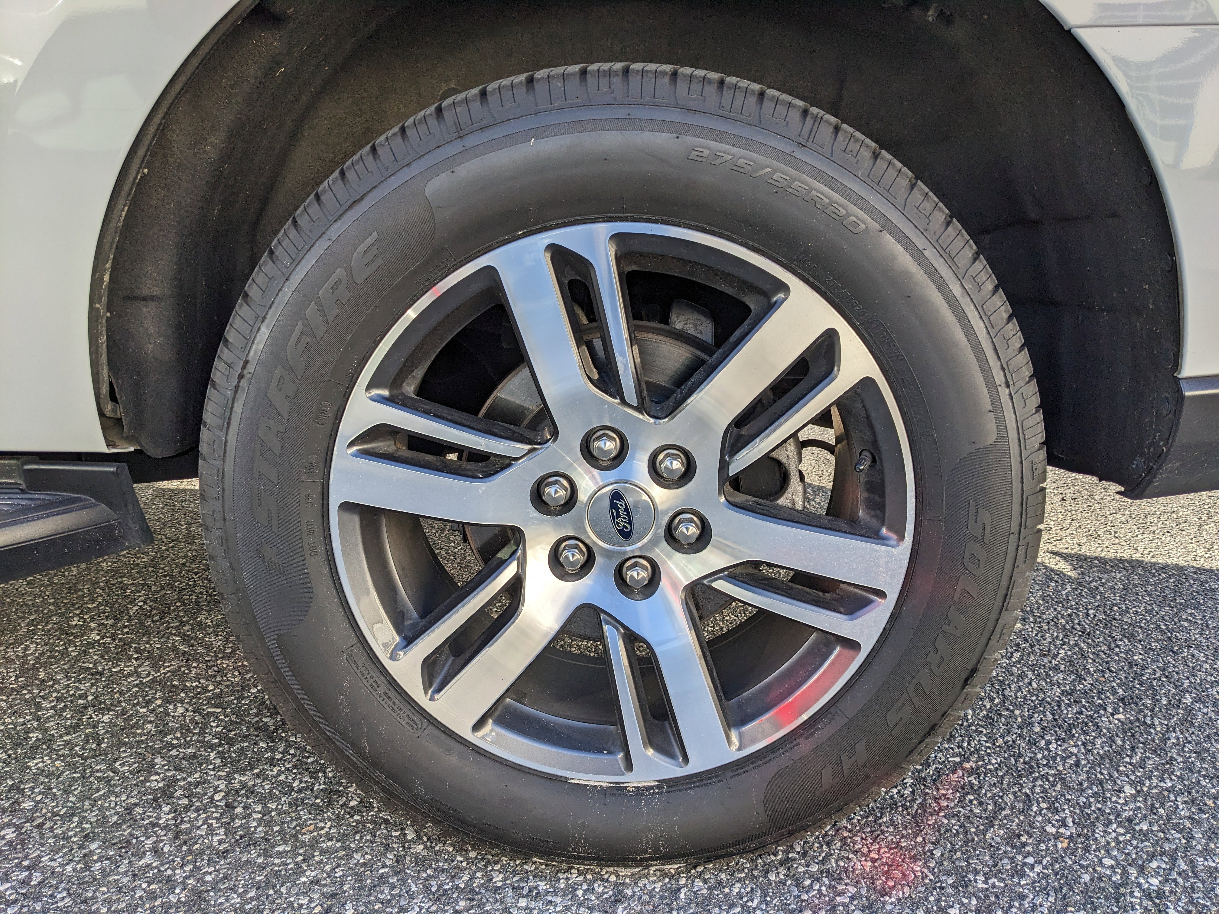 Used 2024 Ford Expedition Limited image 17