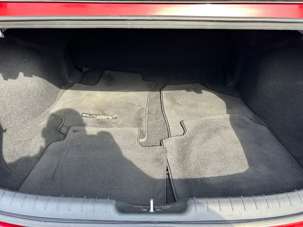Used 2023 Hyundai Elantra SEL image 16