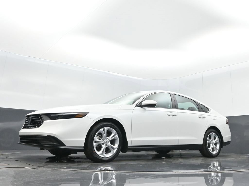 Certified 2024 Honda Accord LX image 11