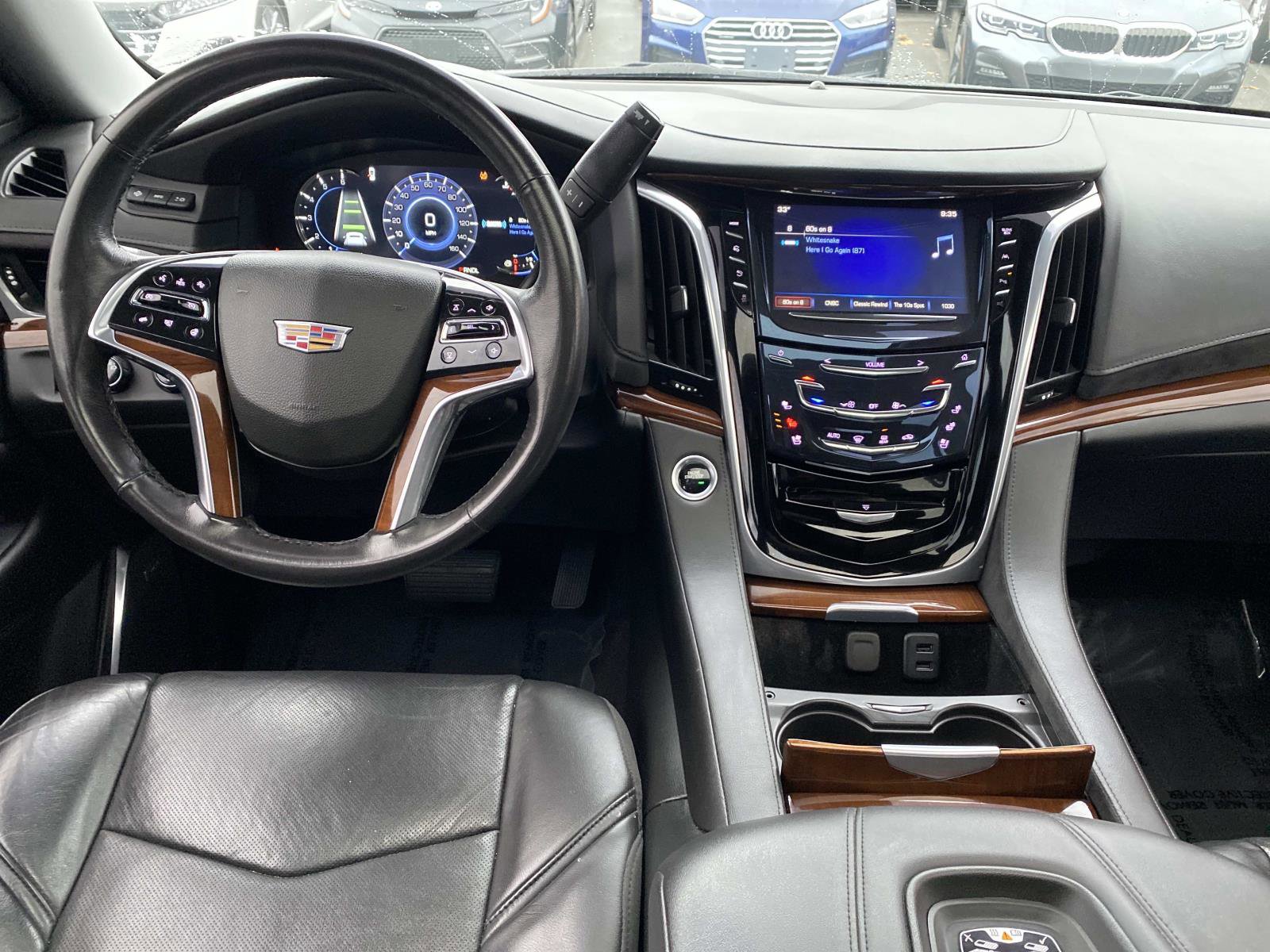 Used 2020 Cadillac Escalade ESV Luxury image 14