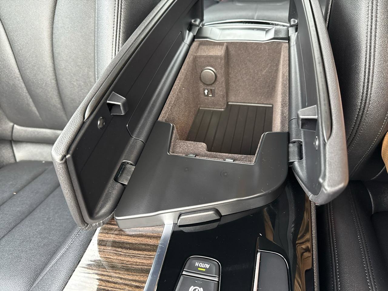 Used 2019 BMW 530i xDrive w/ Convenience Package image 45