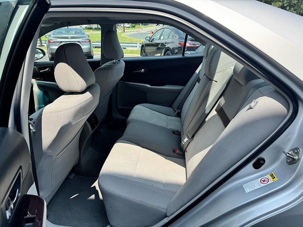Used 2014 Toyota Camry XLE FWD image 8