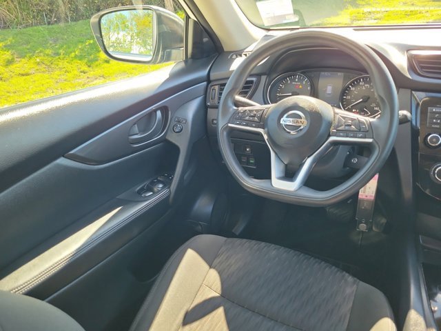 Used 2020 Nissan Rogue S image 19