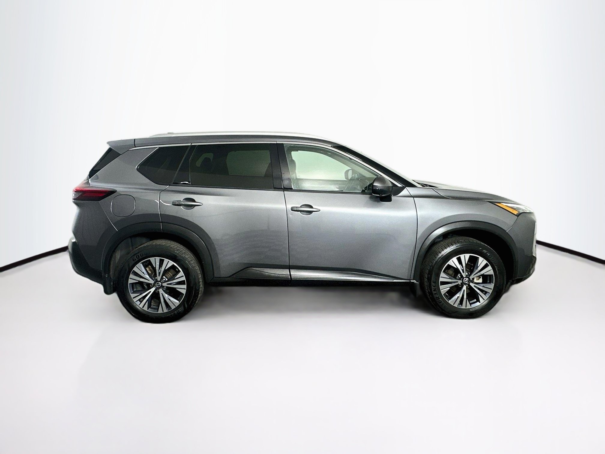 Used 2021 Nissan Rogue SV w/ Premium Package FWD image 10
