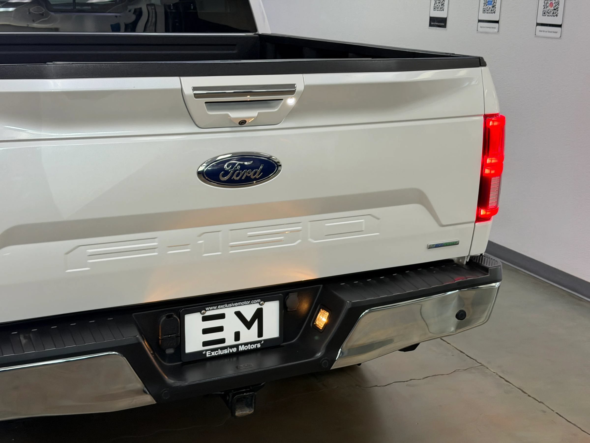 Used 2019 Ford F150 Lariat w/ Equipment Group 502A Luxury AWD/4WD image 12