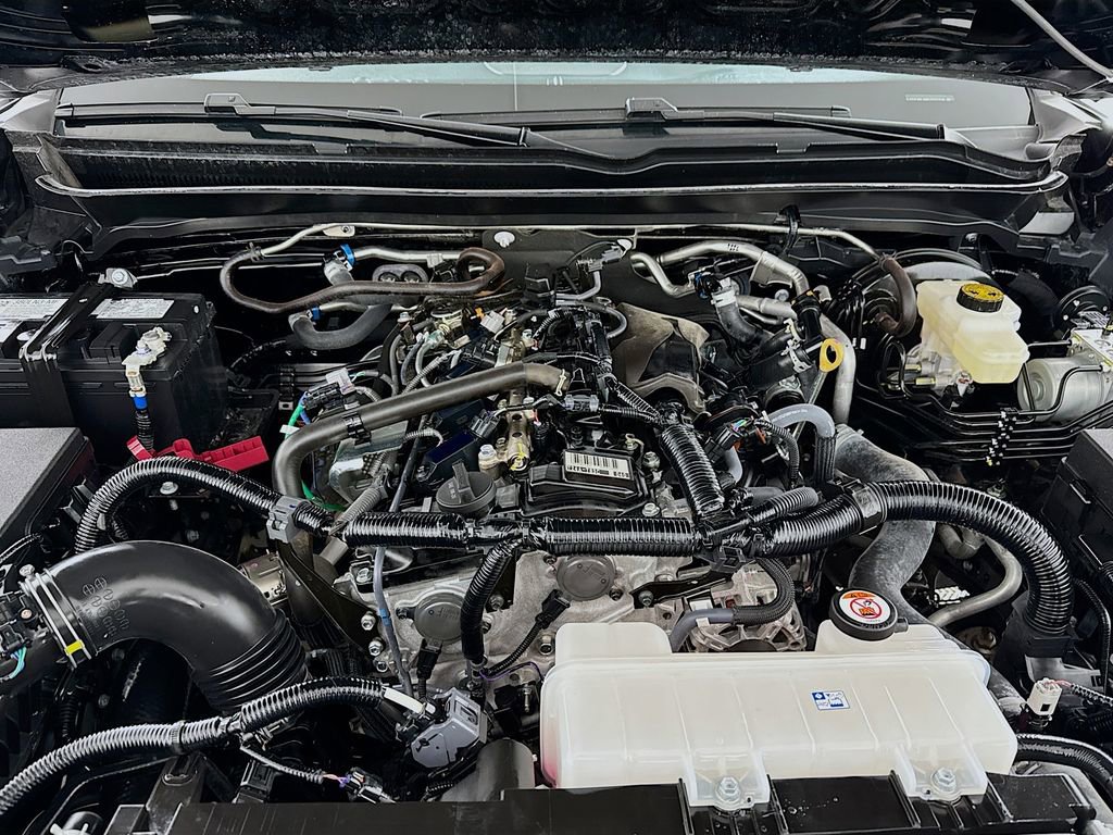 Certified 2025 Toyota Tacoma SR5 image 10