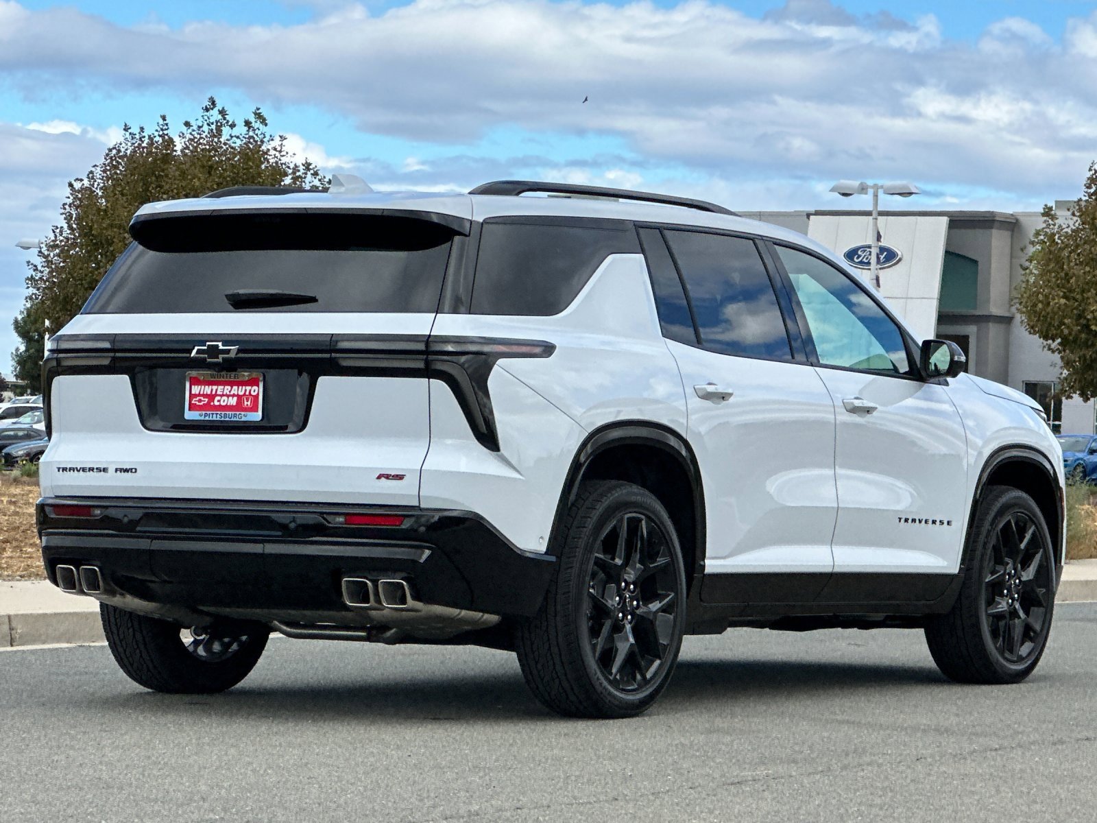 New 2026 Chevrolet Traverse RS w/ LPO, Floor Liner Package image 4