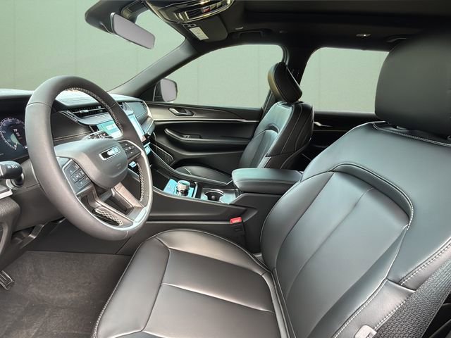 New 2026 Jeep Grand Cherokee L Limited w/ Limited Altitude Package image 19