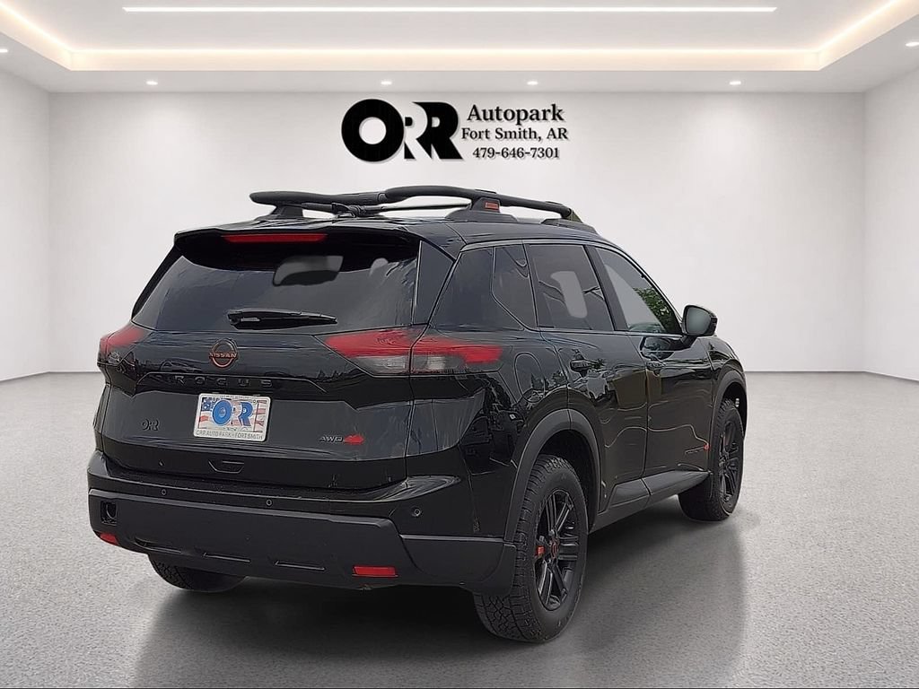 Used 2025 Nissan Rogue SV w/ Rock Creek Premium Package AWD/4WD image 5