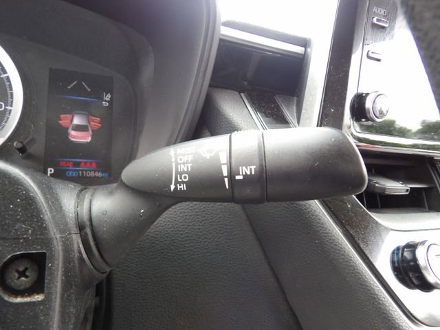 Used 2020 Toyota Corolla LE FWD image 31