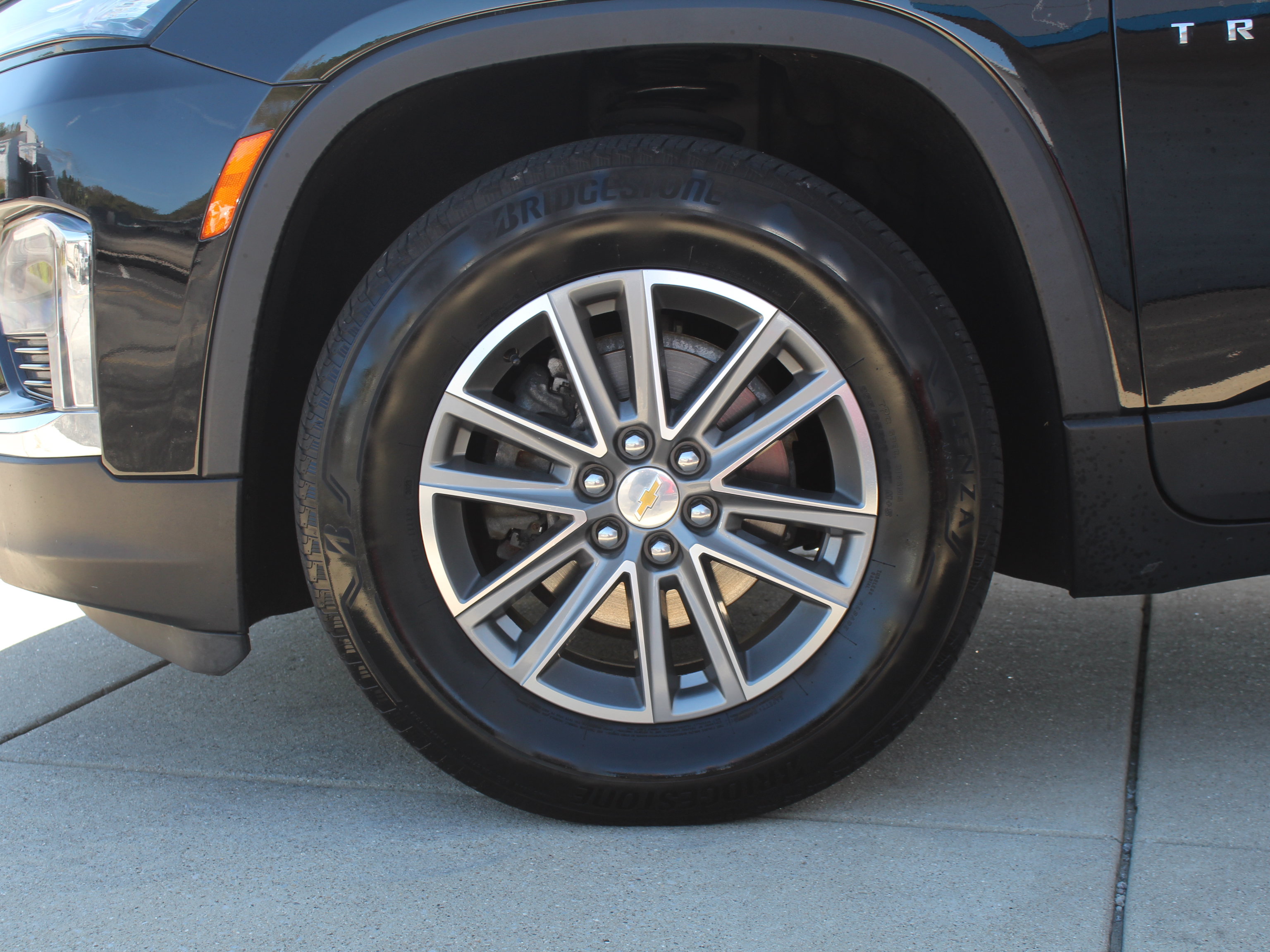 Certified 2023 Chevrolet Traverse LT AWD/4WD image 34