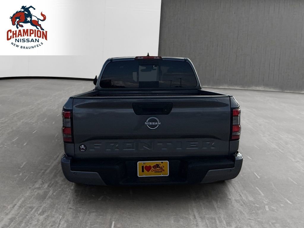 Used 2025 Nissan Frontier SV RWD image 4