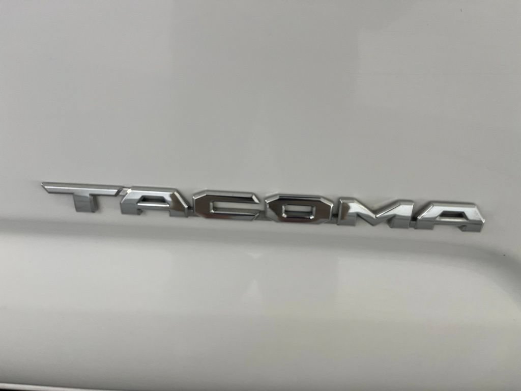 Used 2016 Toyota Tacoma SR5 AWD/4WD image 52