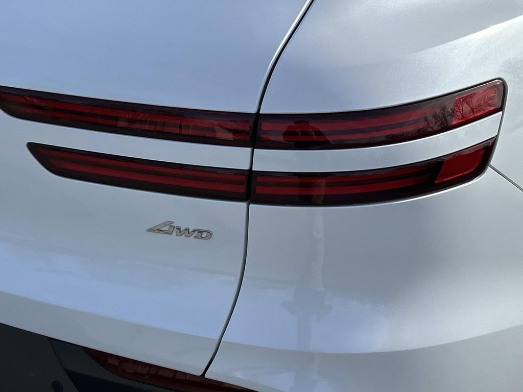 New 2026 Genesis GV70 2.5T Select image 13