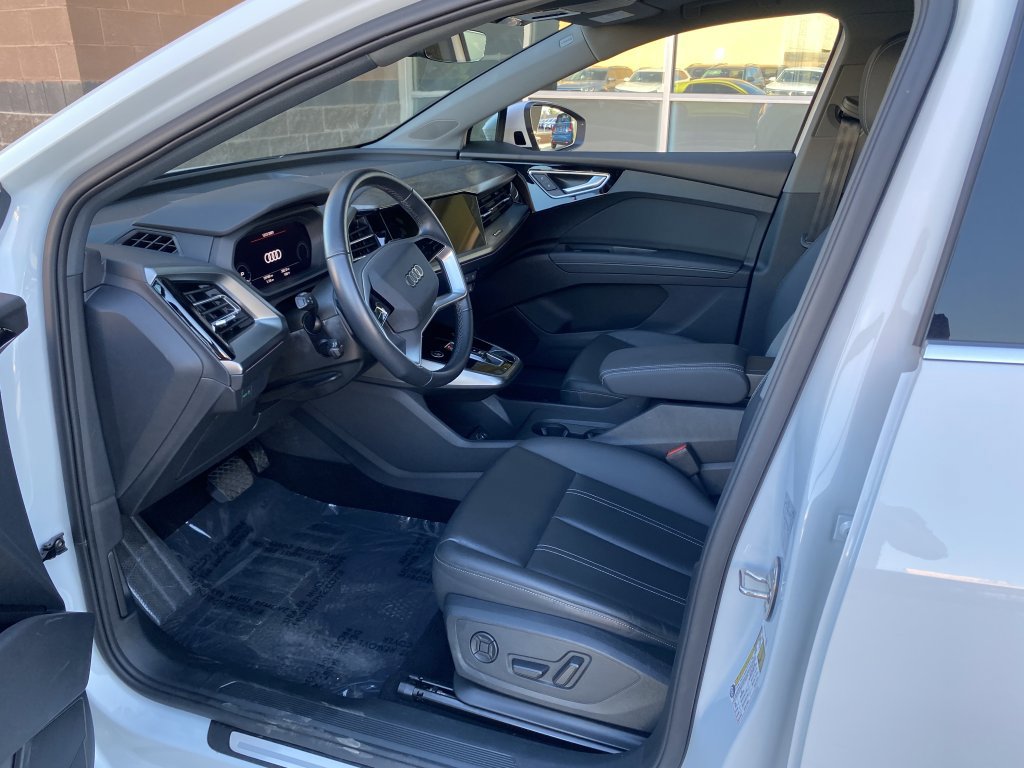 Used 2022 Audi Q4 e-tron Premium Plus image 15