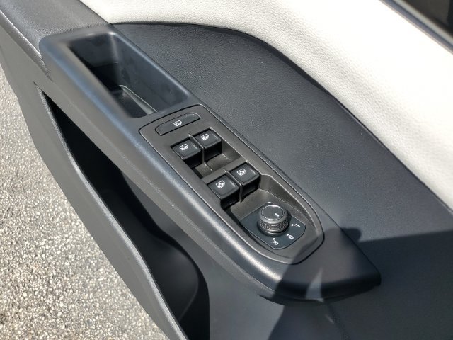 Certified 2025 Volkswagen Taos S FWD image 35