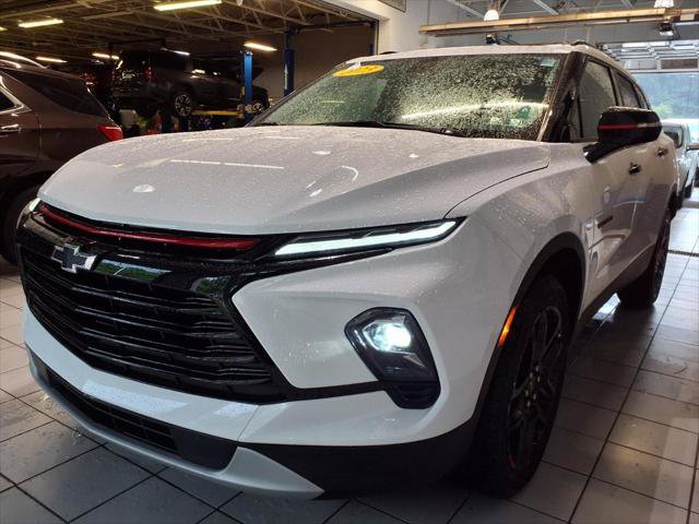 Used 2023 Chevrolet Blazer LT AWD/4WD image 4