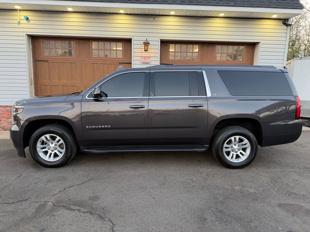 Used 2018 Chevrolet Suburban LT AWD/4WD image 6