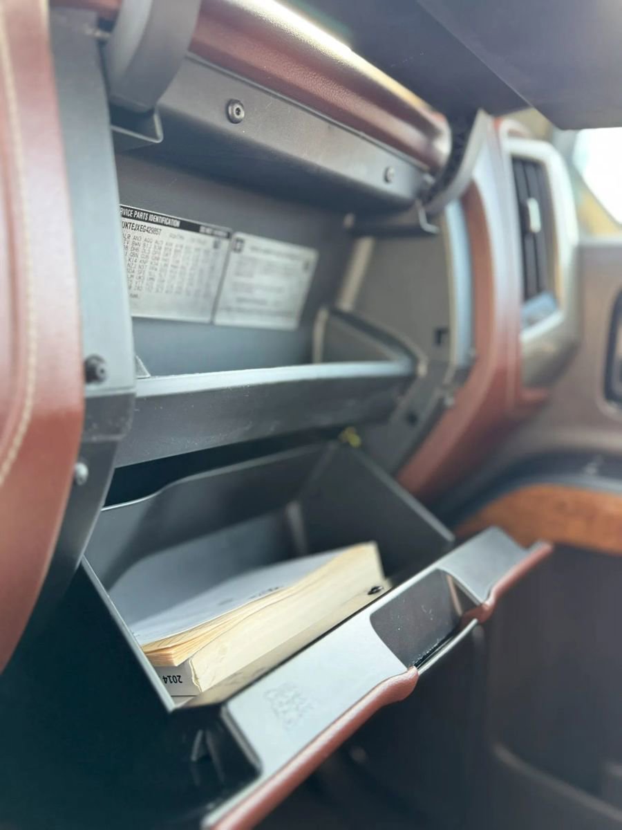 Used 2014 Chevrolet Silverado 1500 High Country image 37