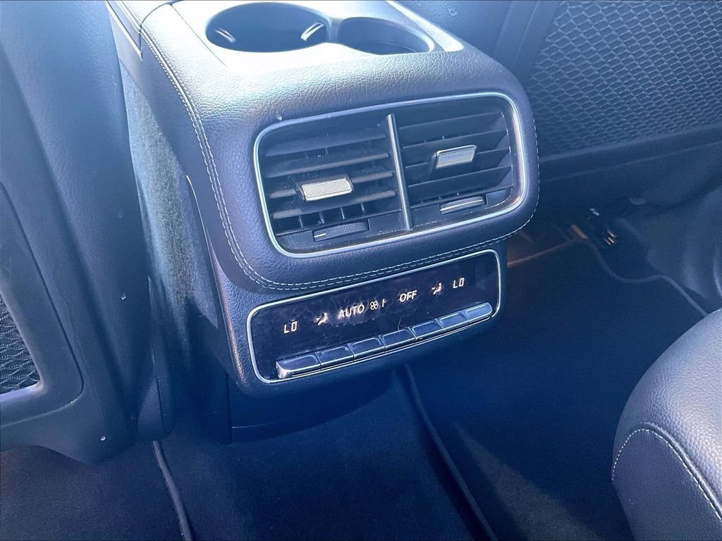 Used 2025 Mercedes-Benz GLS 450 4MATIC image 29
