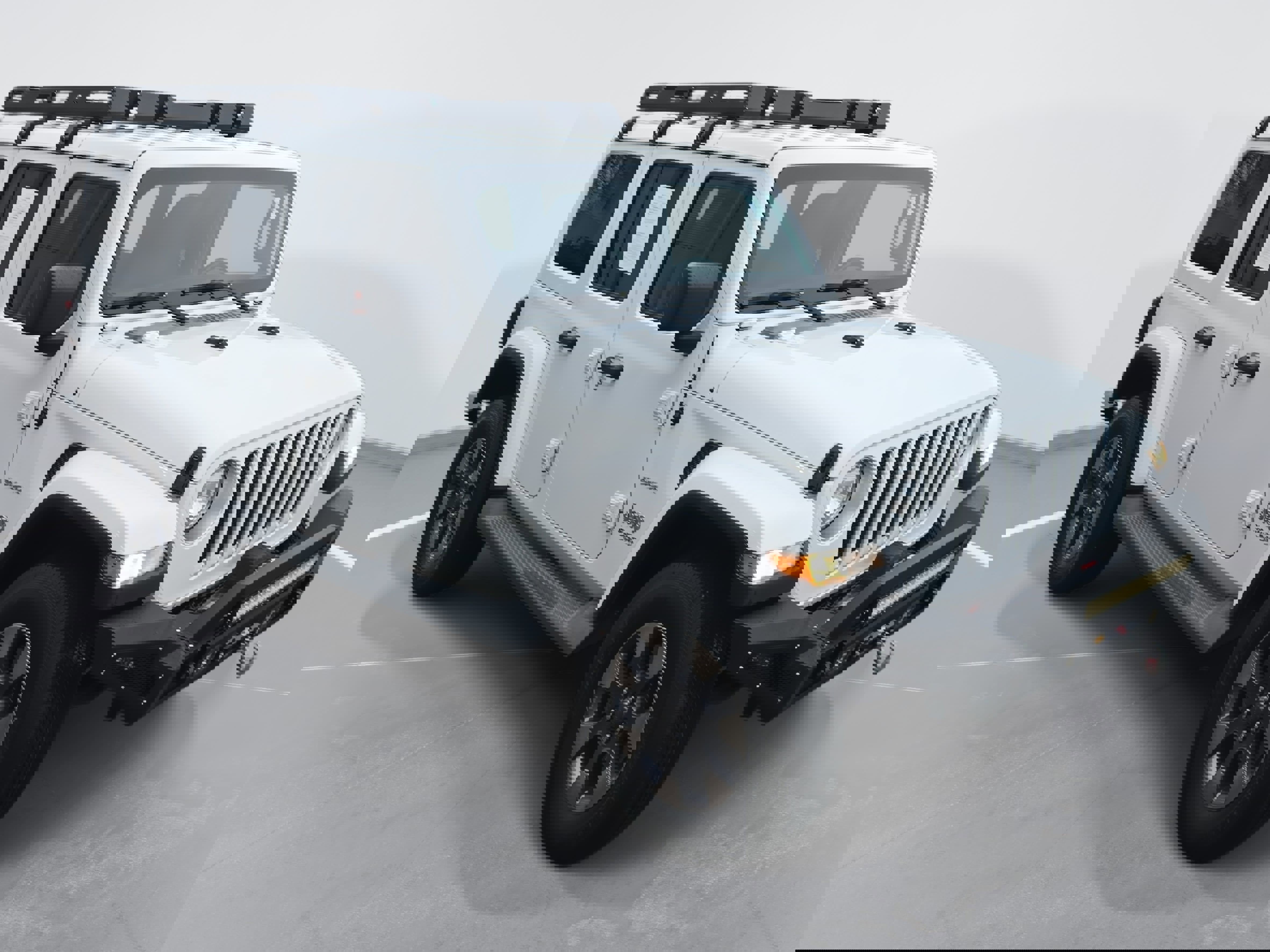 Used 2019 Jeep Wrangler Unlimited Sahara image 3