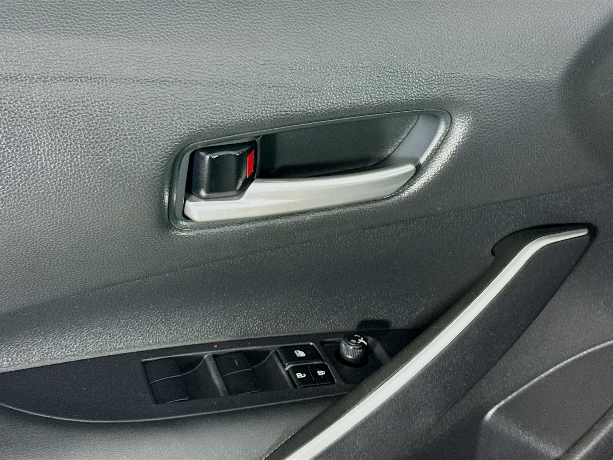 Used 2024 Toyota Corolla SE image 24