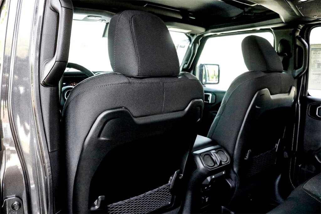 New 2025 Jeep Gladiator Mojave w/ Safety Group image 21