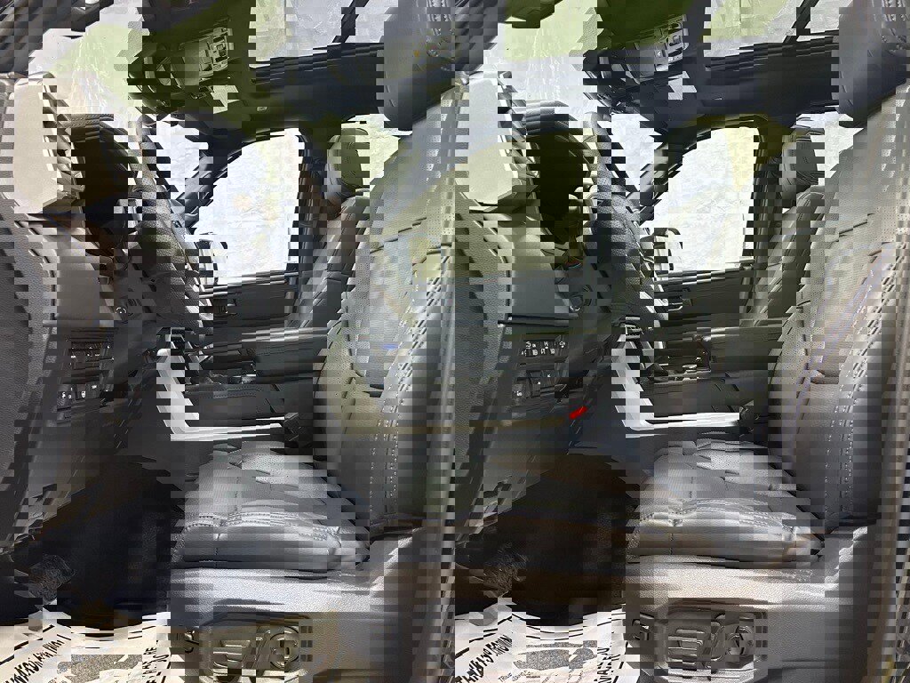 Used 2025 Toyota Tundra Platinum image 15