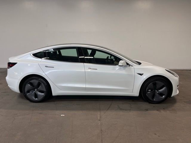 Used 2019 Tesla Model 3 Standard Range Plus RWD image 2