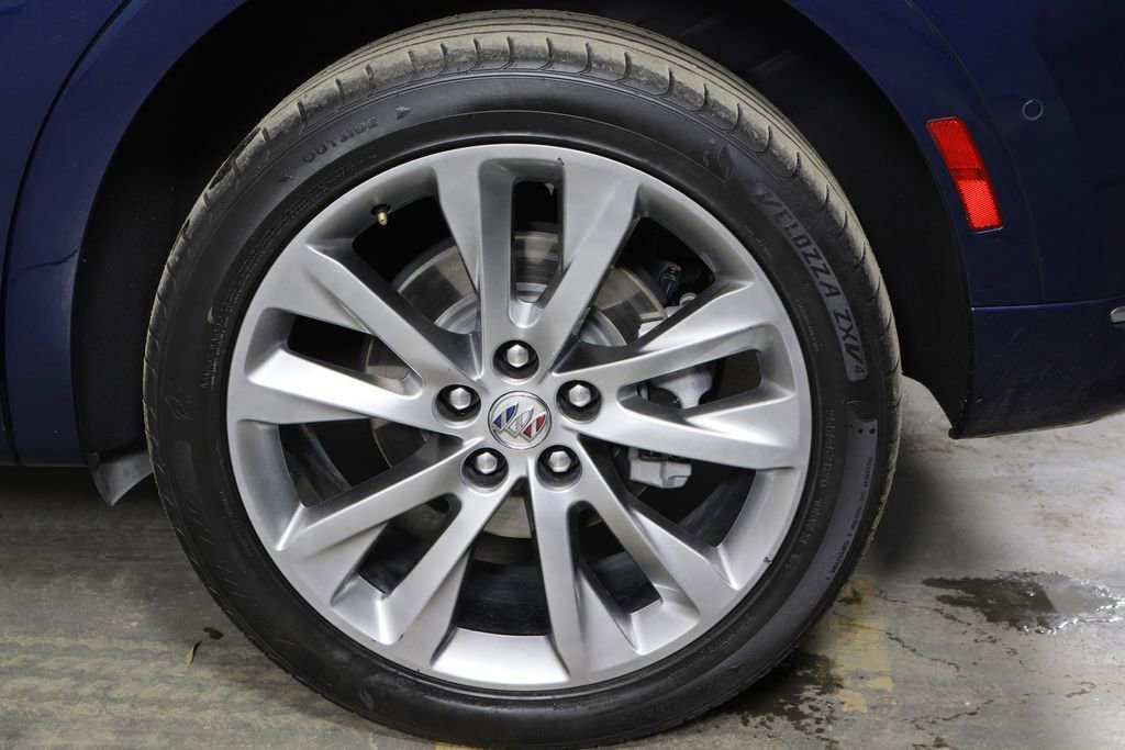 Used 2023 Buick Envision Avenir image 41