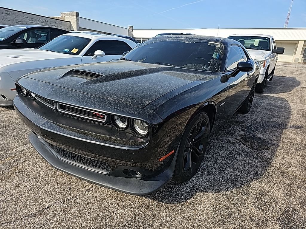 Used 2021 Dodge Challenger R/T image 3