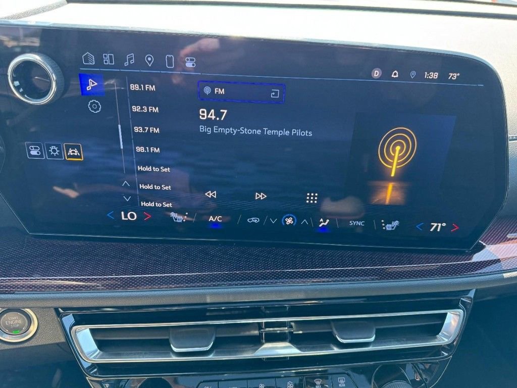 Used 2024 Chevrolet Traverse Z71 image 21