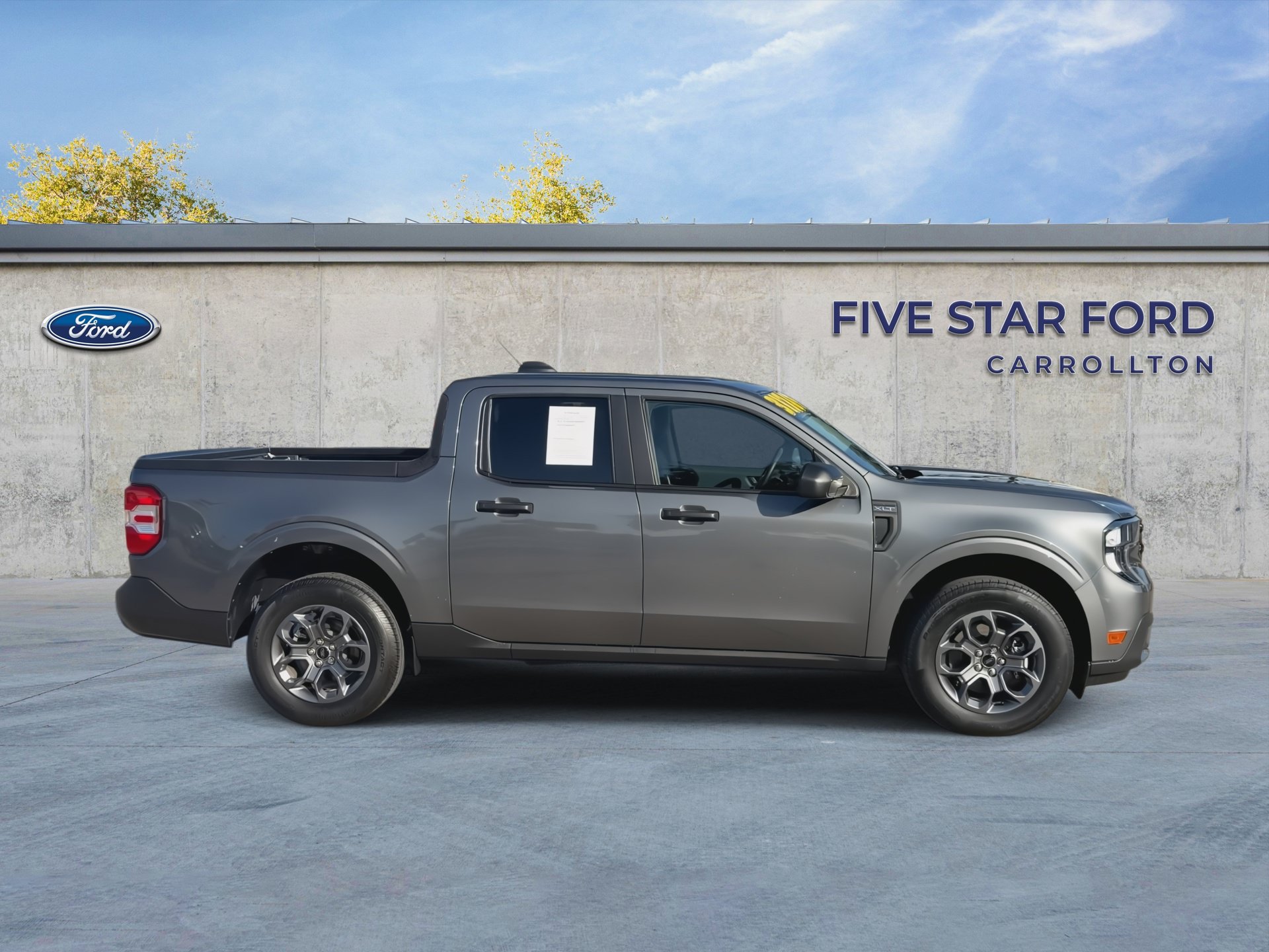 Used 2025 Ford Maverick XLT w/ Equipment Group 302A AWD/4WD image 9