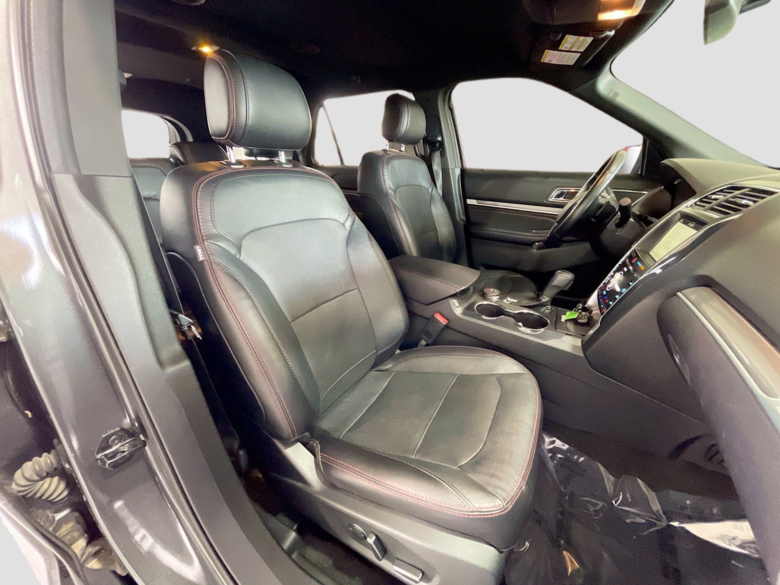 Used 2017 Ford Explorer Sport w/ Equipment Group 401A AWD/4WD image 19