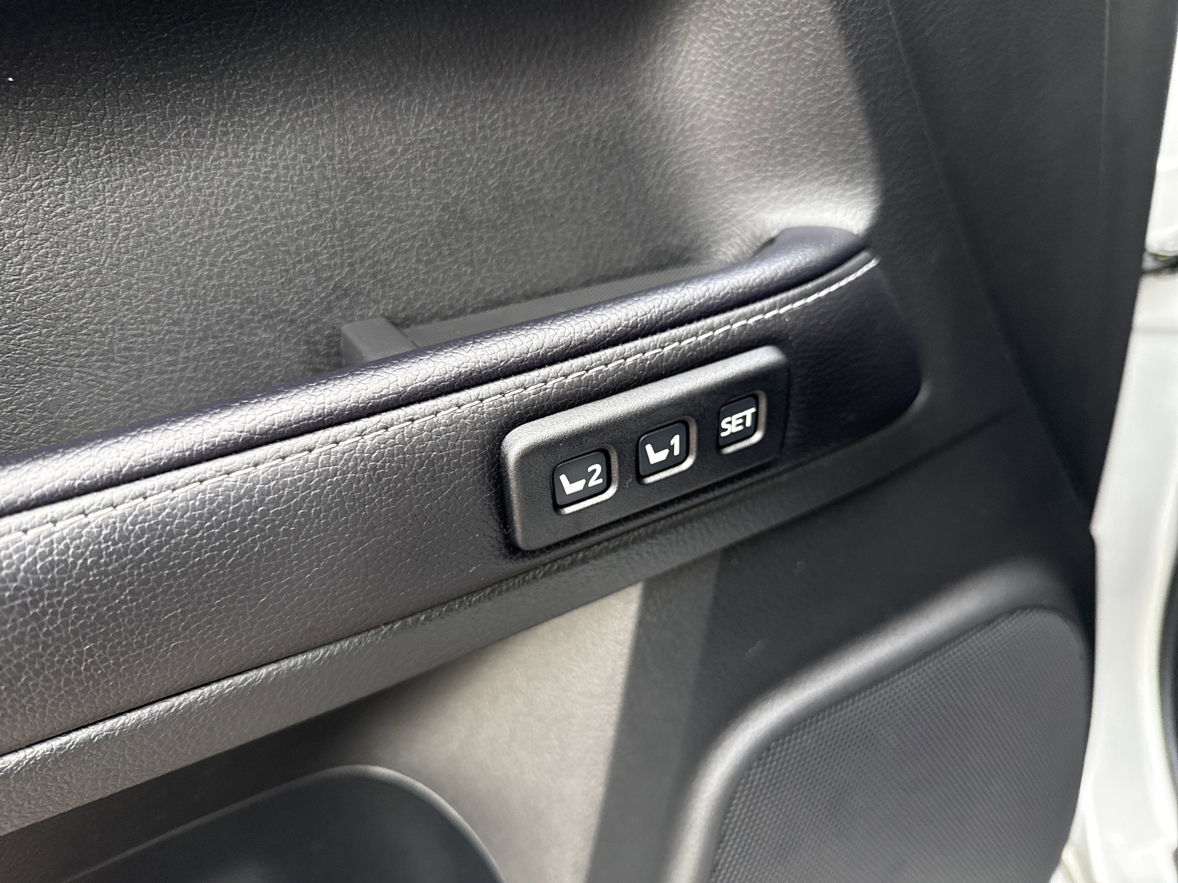 Used 2022 Toyota 4Runner Limited image 39