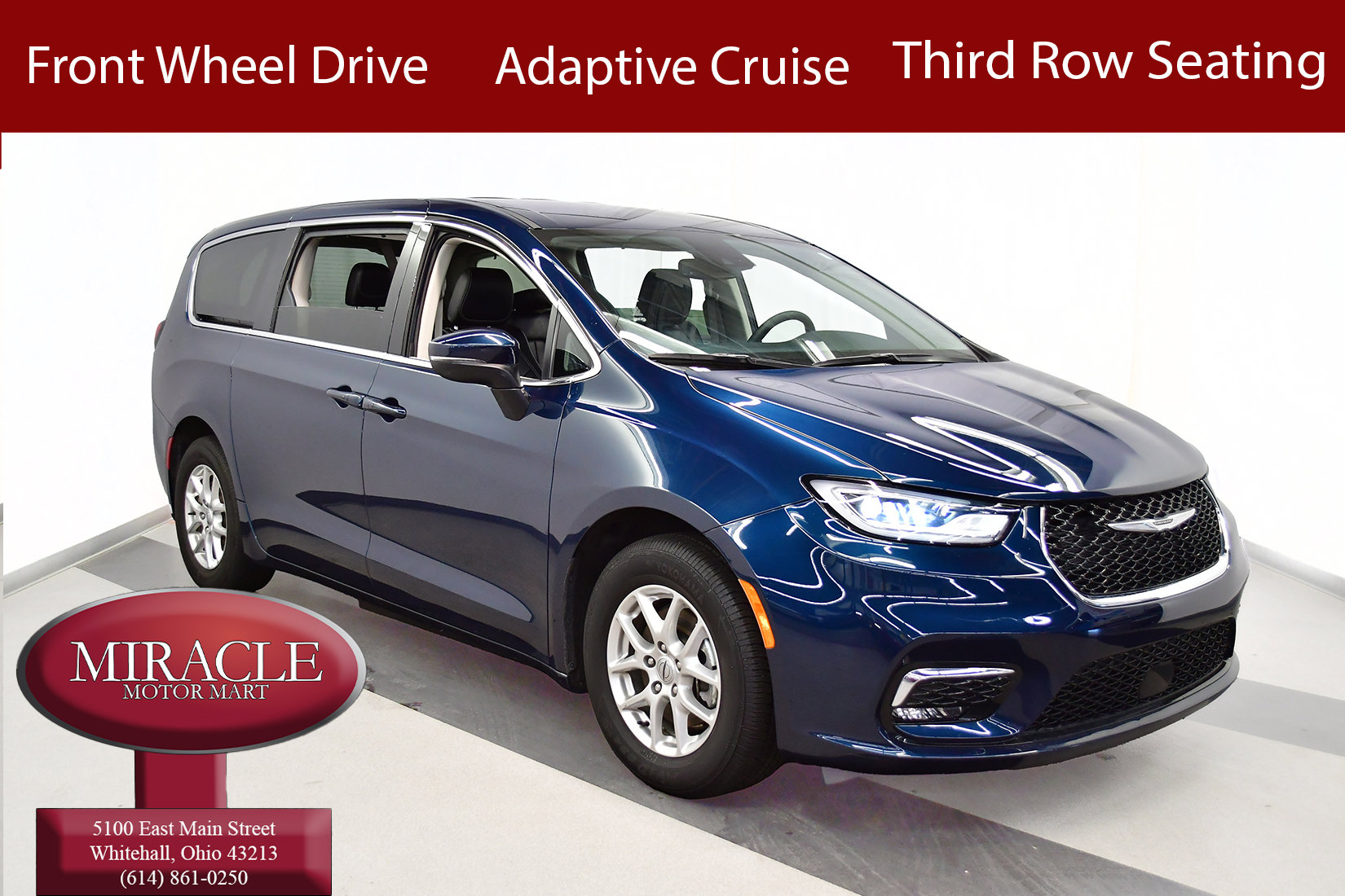 Used 2023 Chrysler Pacifica Touring-L w/ Uconnect Theater Family Group