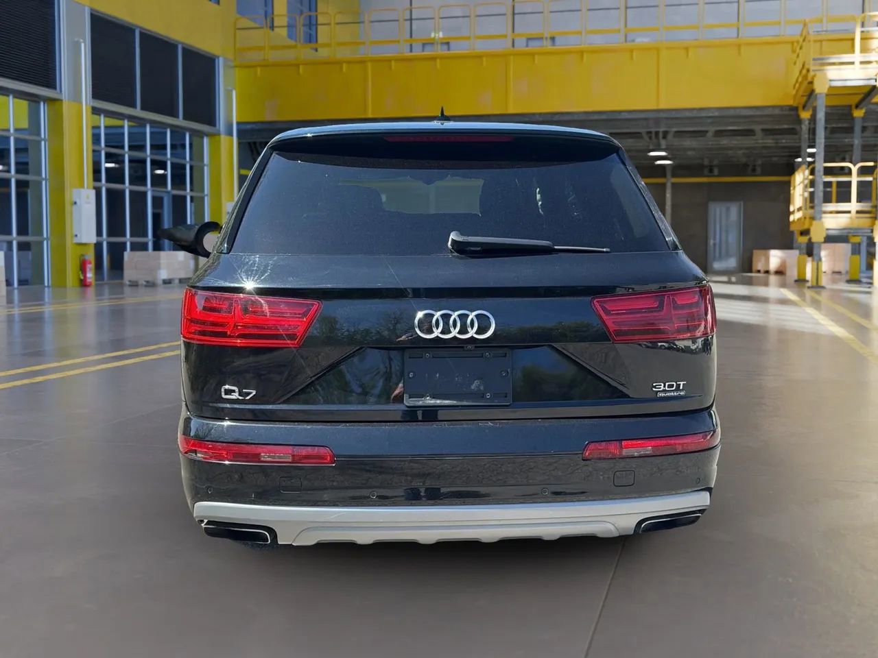 Used 2017 Audi Q7 3.0T Prestige image 6